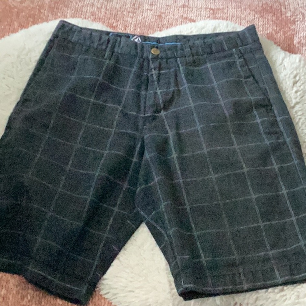 Vintage Volcom Corpo Class shorts